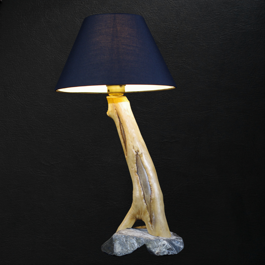 Lampe en bois « Finrodia »