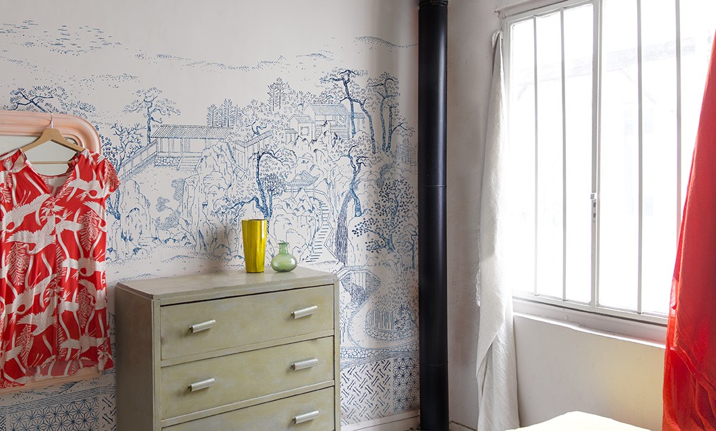 Papier peint design intissé Coromandel Indigo prêt-à-poser by Frédéric Bonnin – Image 4