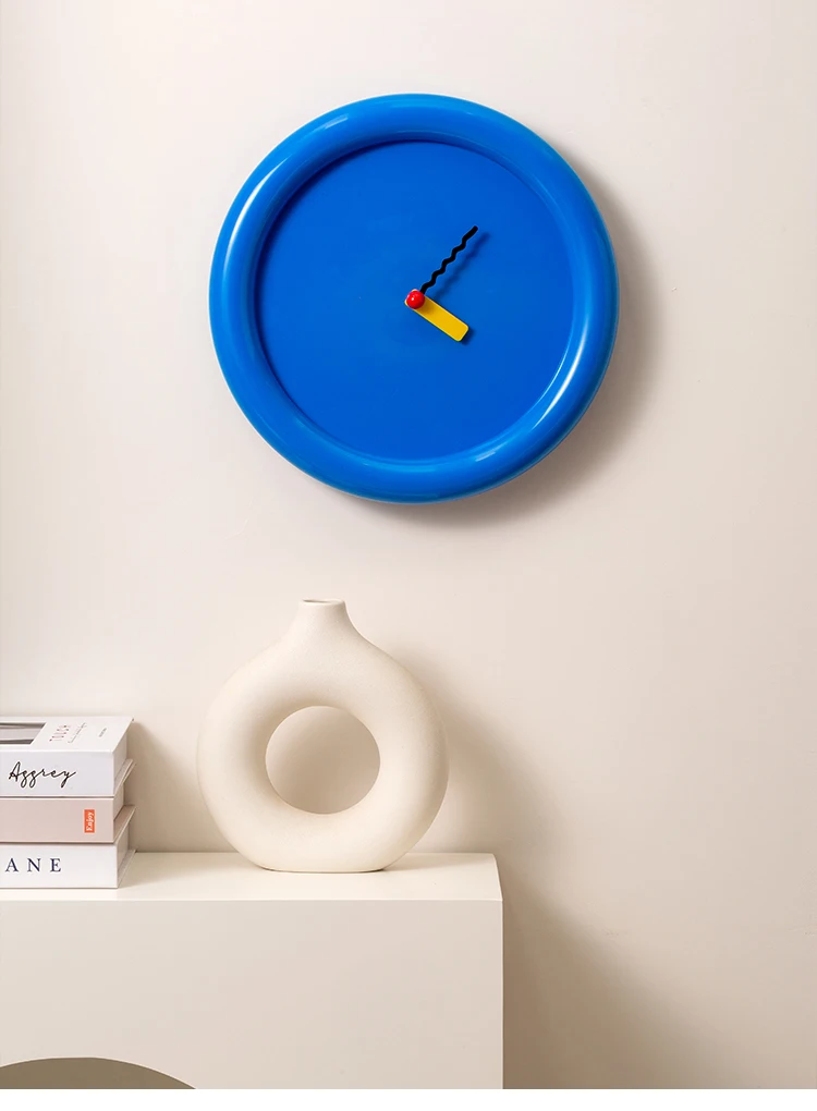 Horloge murale design Bauhaus au design minimaliste – Image 7