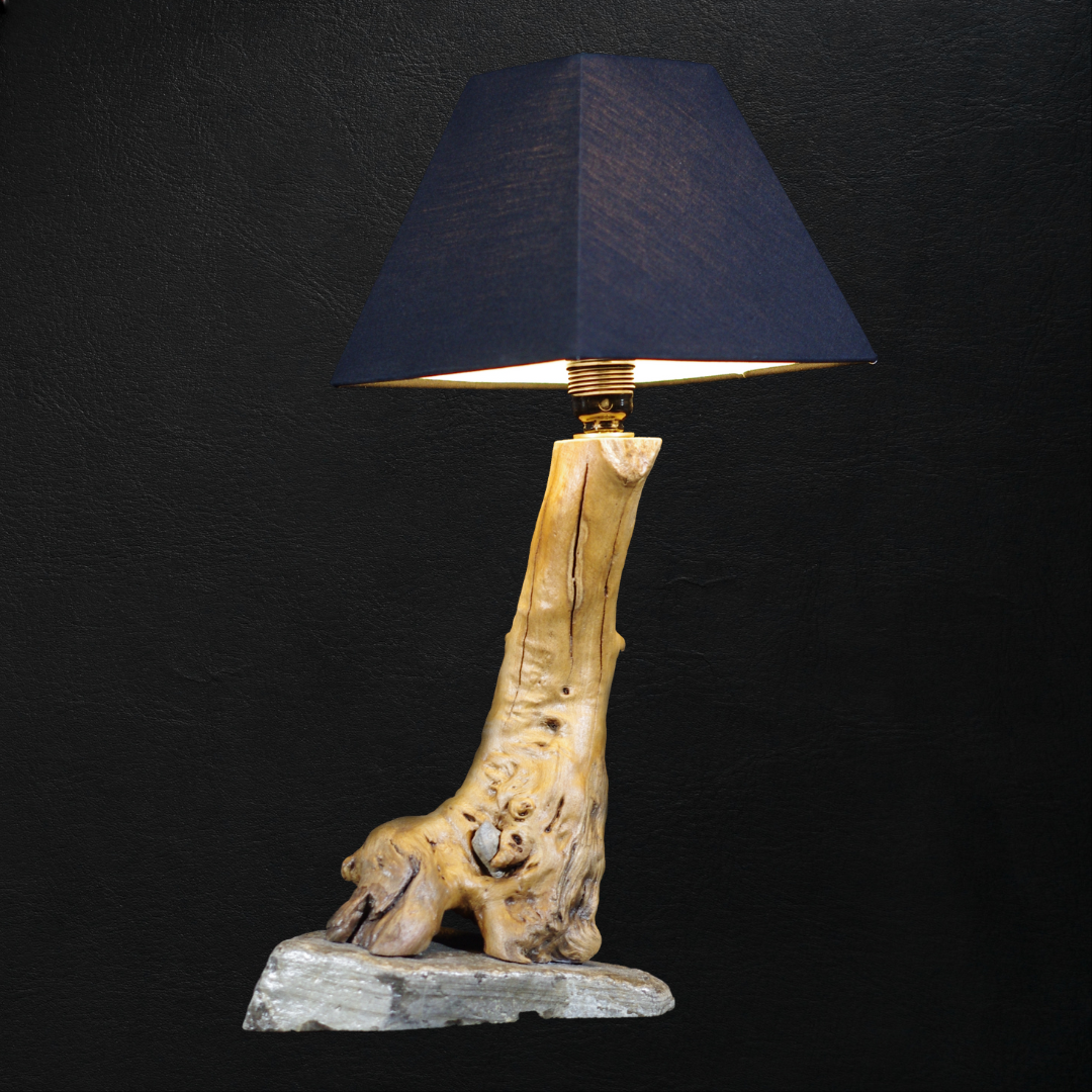 Lampe en bois « Marisol » – Image 2