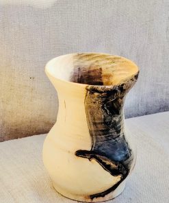Petit Vase en bois tourné en noyer ciré